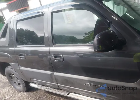 2005 Chevrolet Avalanche 1500 Lt из США, поврежденный, VIN 3GNEK12Z95G201228